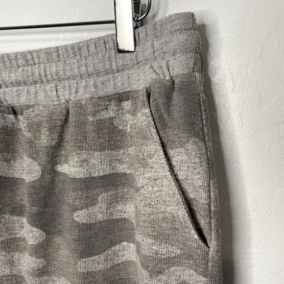 Maurices Gray Camo French Terry Pocketed Mini Skirt XXL - Picture 5 of 6